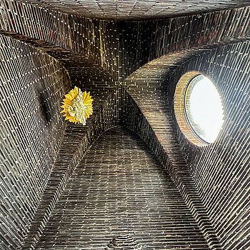 Mary's Mantle Chapel, Kiki Smith- Detailansicht (Foto: ski) Mary's Mantle Chapel, Kiki Smith- Detailansicht (Foto: ski)